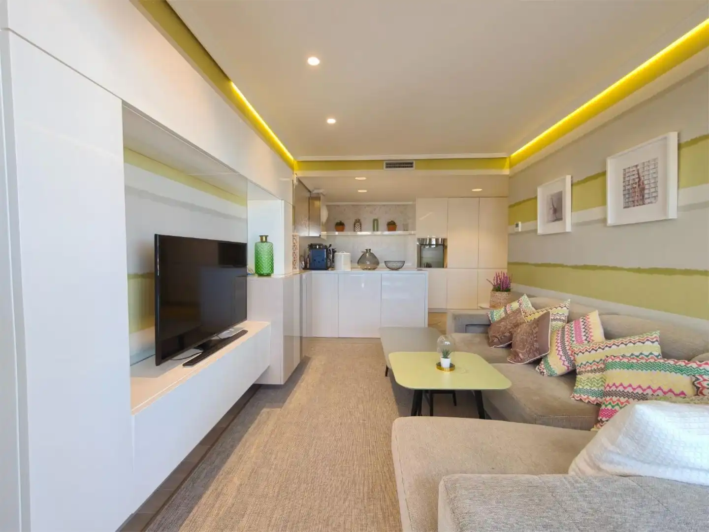 Ático en venta en Carrer D' Alacant, 8, Playa Norte Sala de estar de Ático en venta en Peñíscola / Peníscola con Aire acondicionado, Terraza y Piscina