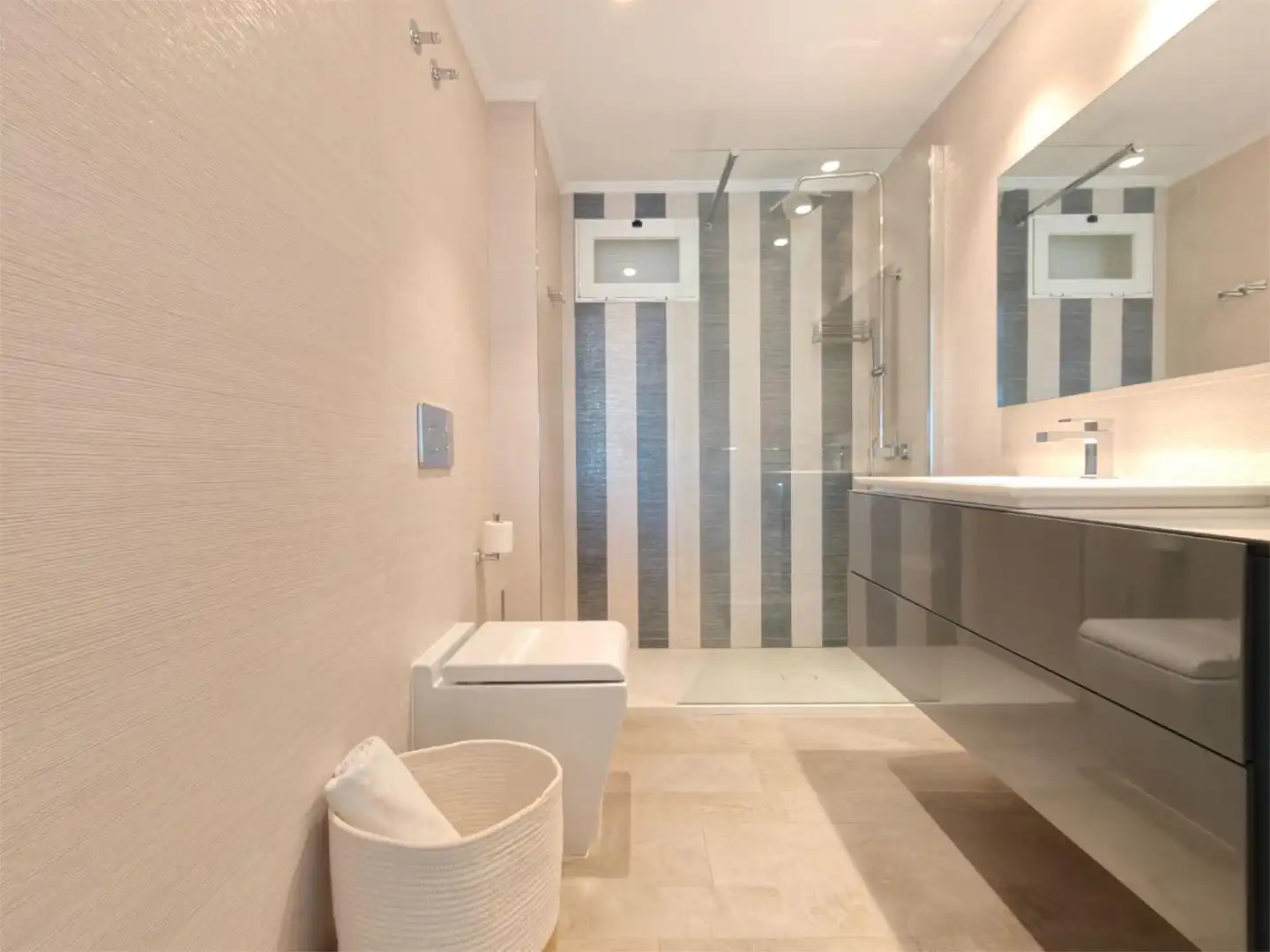 Ático en venta en Carrer D' Alacant, 8, Playa Norte Baño de Ático en venta en Peñíscola / Peníscola con Aire acondicionado, Terraza y Piscina
