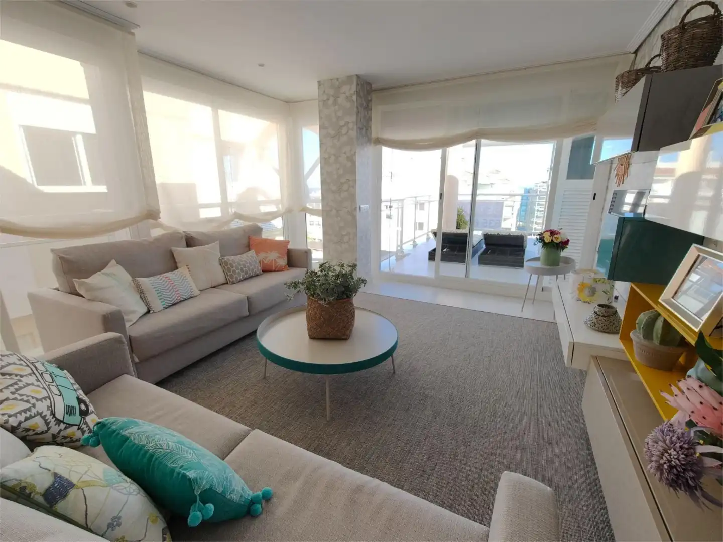 Ático en venta en Carrer D' Alacant, 8, Playa Norte Sala de estar de Ático en venta en Peñíscola / Peníscola con Aire acondicionado, Terraza y Piscina