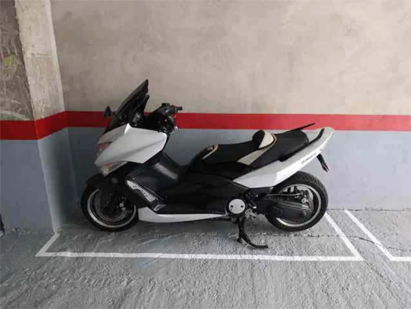 Vista exterior de Garatge de lloguer en Reocín