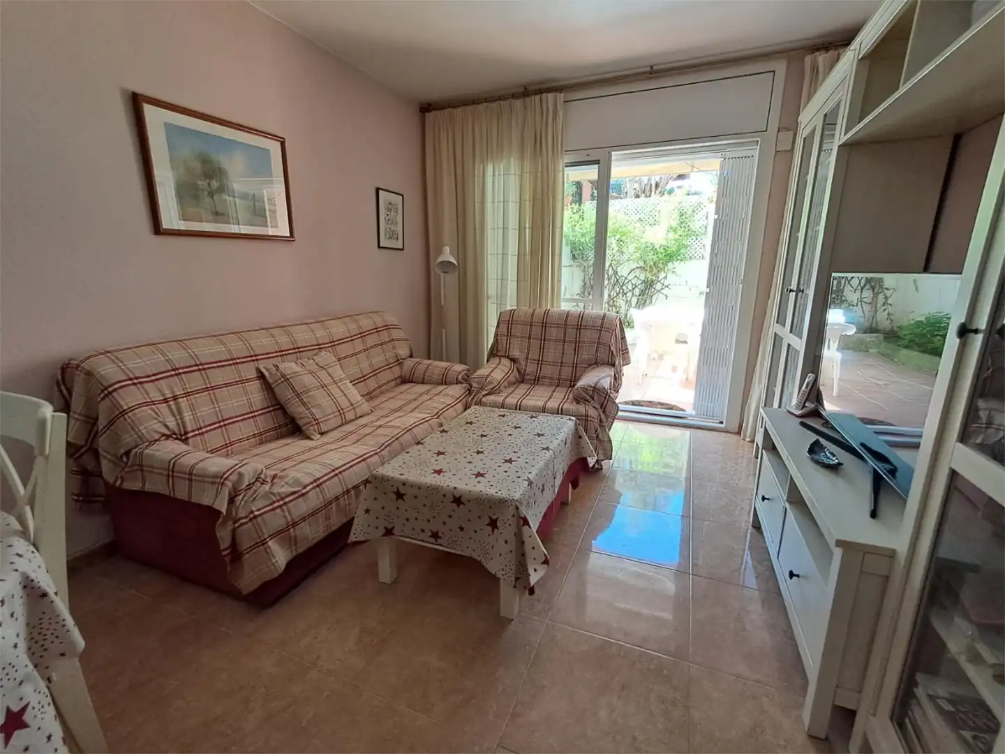 Sala de estar de Piso en venta en Santa Coloma de Cervelló con Calefacción, Jardín privado y Parquet