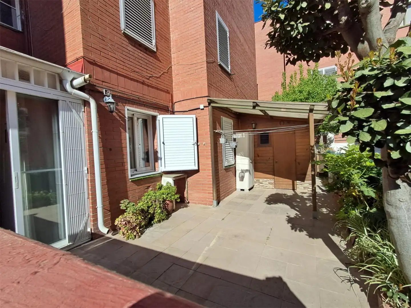 Vista exterior de Piso en venta en Santa Coloma de Cervelló con Calefacción, Jardín privado y Parquet