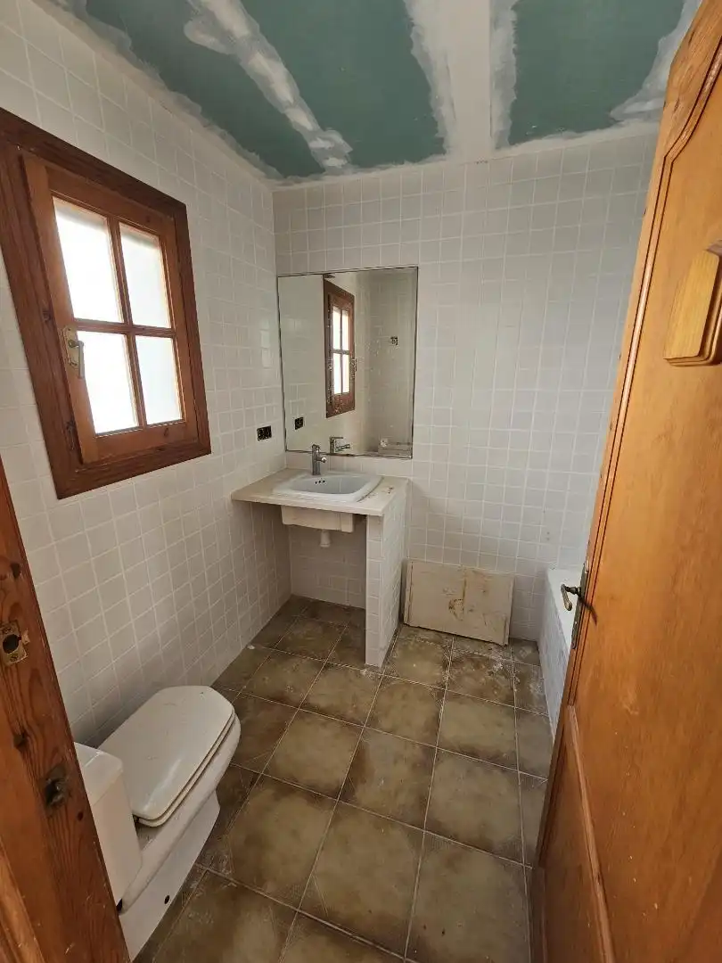 Flat for sale in Avenida de la Marina Alta, 86, Pedreguer Bathroom of Flat for sale in Pedreguer with Air Conditioner, Private garden and Swimming Pool