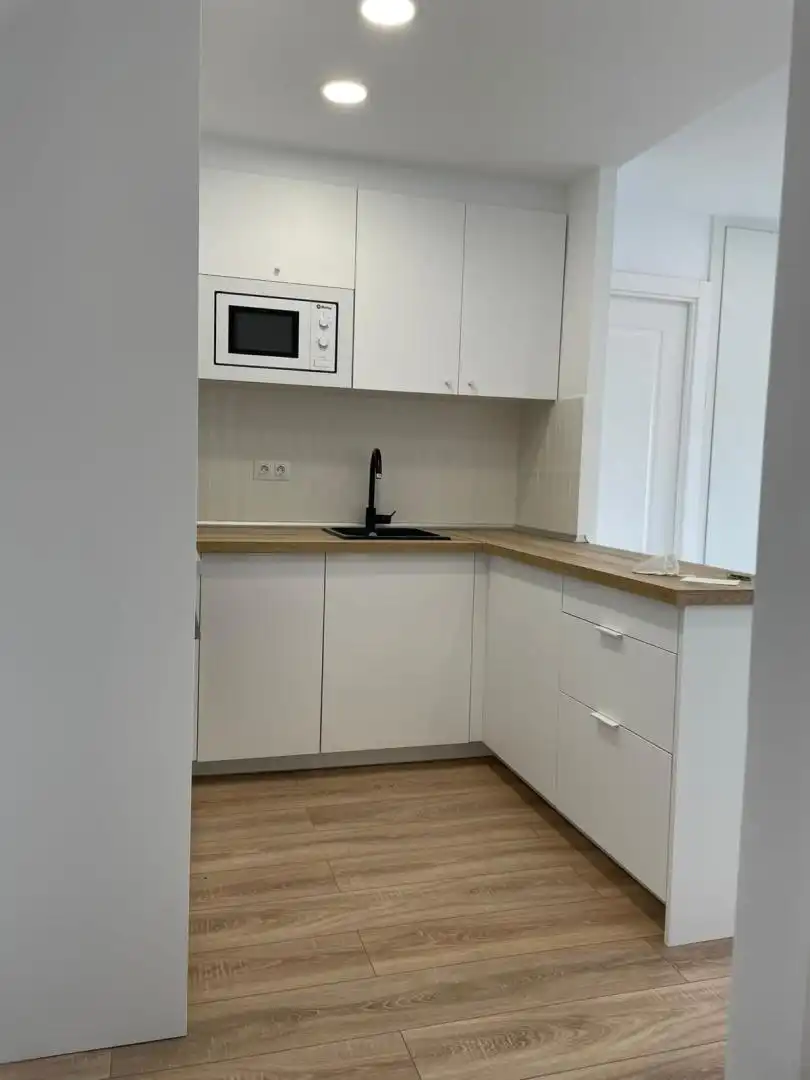 Flat for rent in Avenida de Alberto Alcocer, 43, Nueva España Kitchen of Flat for rent in Madrid Capital with Air Conditioner, Terrace and Swimming Pool