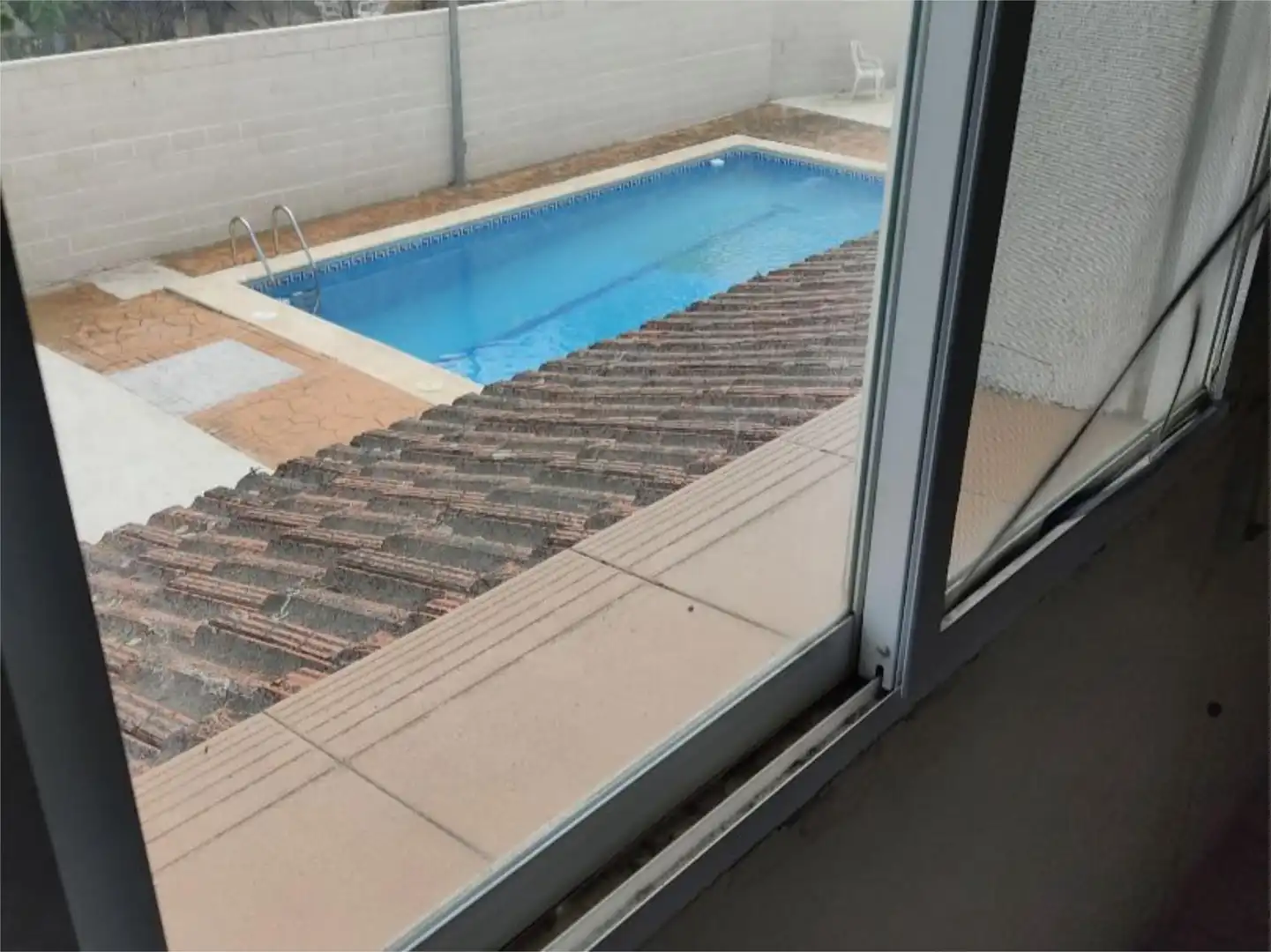 Piscina de Piso en venta en El Casar de Escalona con Aire acondicionado, Calefacción y Jardín privado