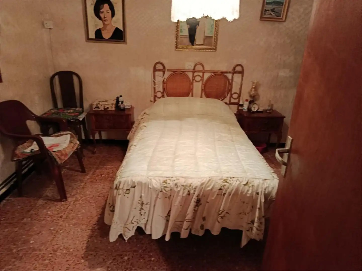 Casa adosada en venda a Calle Redondal, 10, Sevilleja de la Jara Dormitori de Casa adosada en venda en Sevilleja de la Jara amb Calefacció, Jardí privat i Terrassa