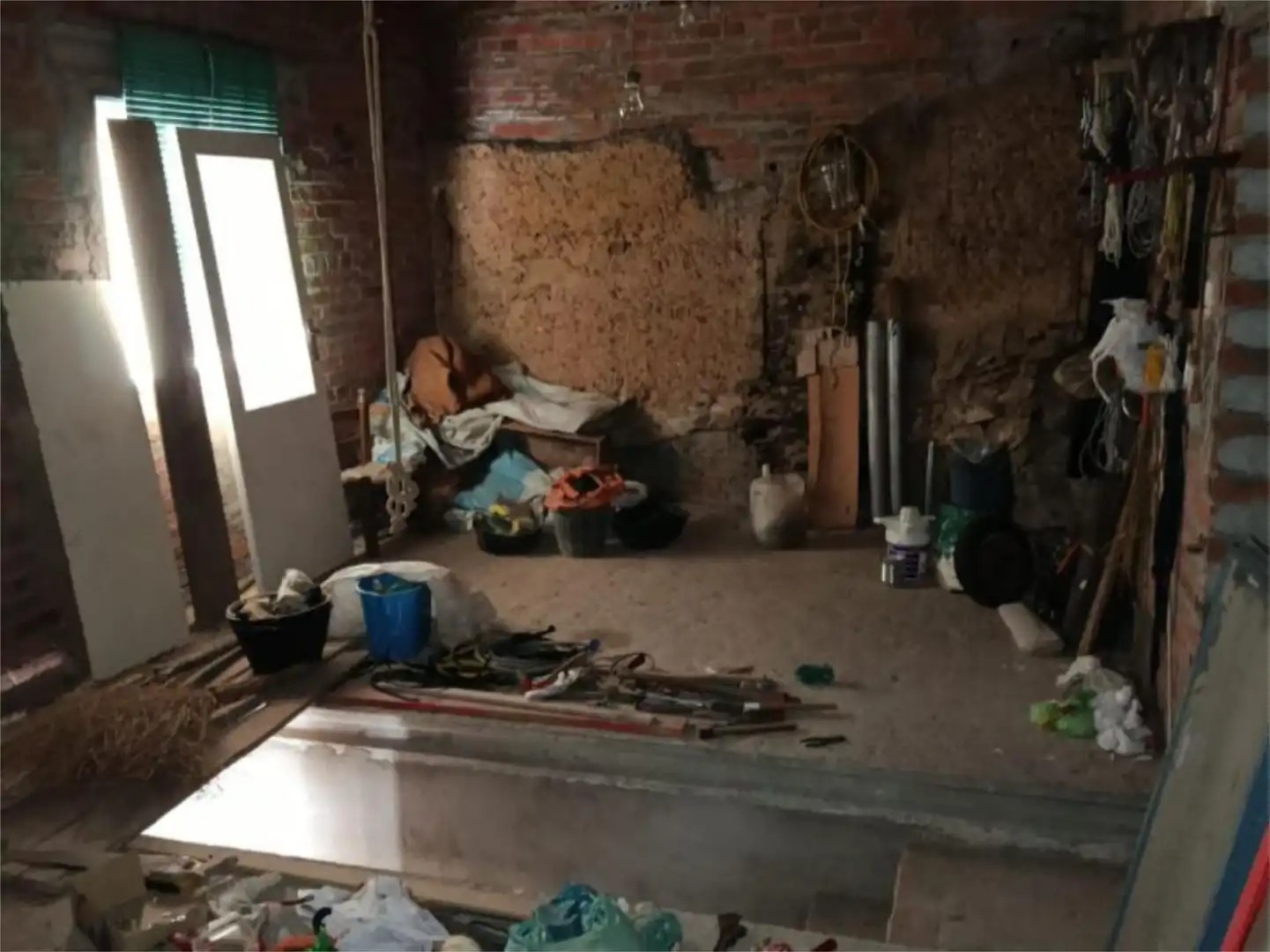 Casa adosada en venda a Calle Redondal, 10, Sevilleja de la Jara Cuina de Casa adosada en venda en Sevilleja de la Jara amb Calefacció, Jardí privat i Terrassa