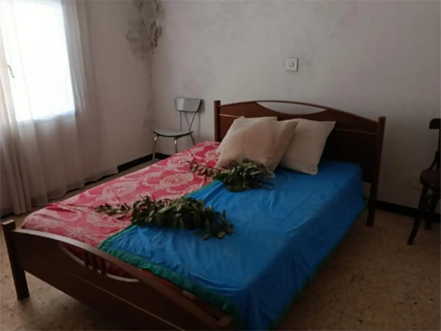 Casa adosada en venda a Calle Redondal, 10, Sevilleja de la Jara Dormitori de Casa adosada en venda en Sevilleja de la Jara amb Calefacció, Jardí privat i Terrassa