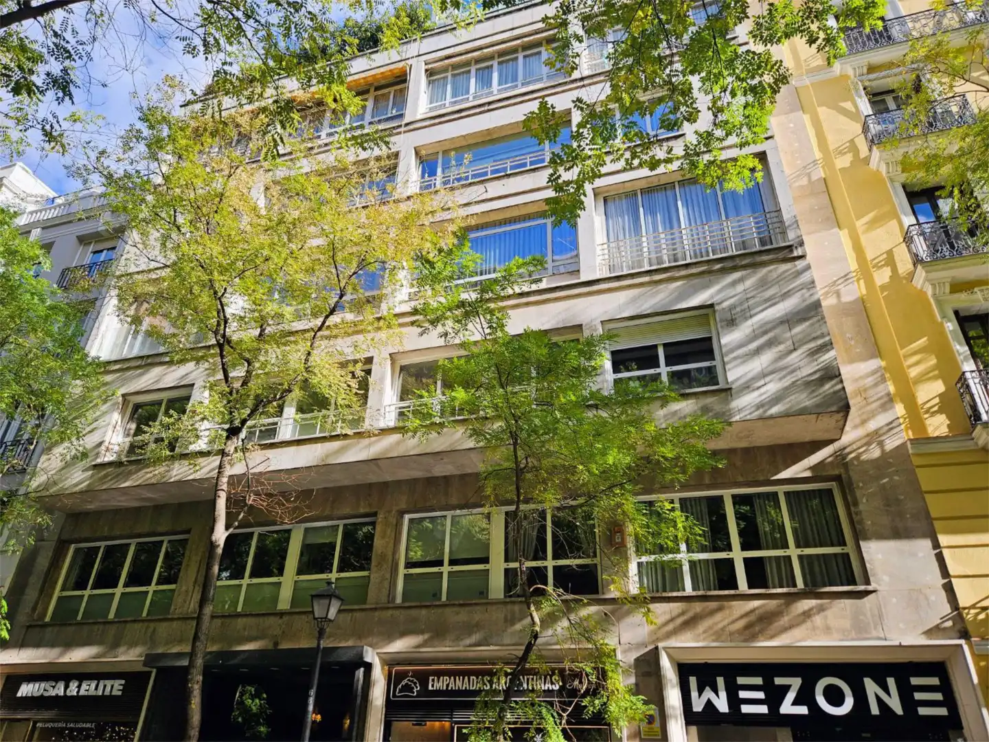 Vista exterior de Piso en venta en  Madrid Capital con Aire acondicionado y Terraza