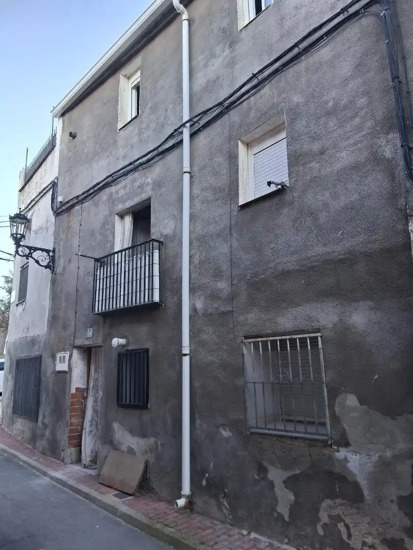 Vista exterior de Casa adosada en venda en Buendía