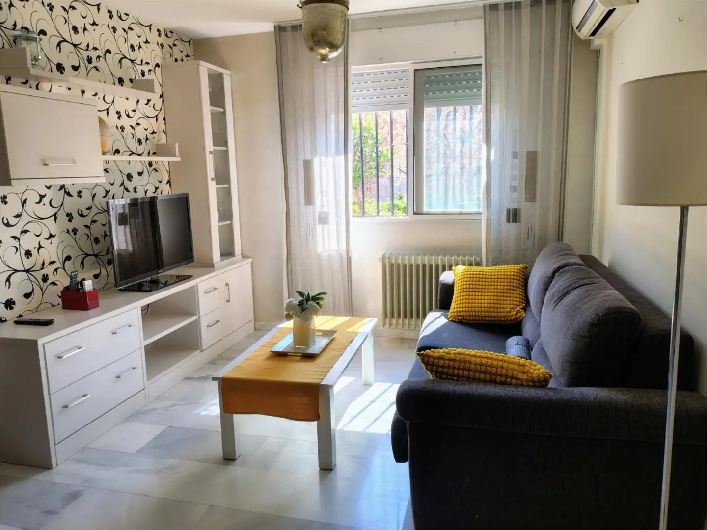 Piso de alquiler en Calle Laguna Larga, 1, Camino de los Neveros - Serrallo