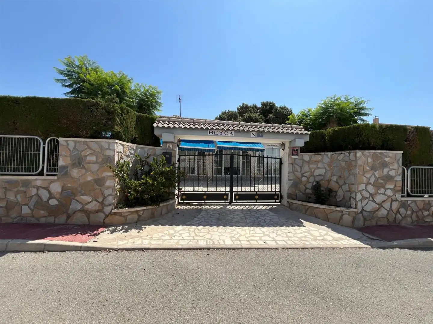 Exterior view of Houses for sale in Busot  with Air Conditioner, Terrace and Swimming Pool