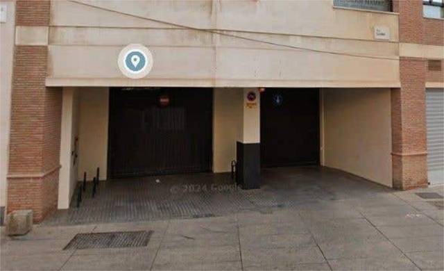 Garaje en Alquiler en Ensanche Centro - Puerto