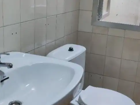 Wohnung zum Verkauf in Rúa Cabeza de Manzaneda, 3, Casco Viejo Badezimmer von Wohnung zum Verkauf in Ourense Capital mit Klimaanlage und Balkon