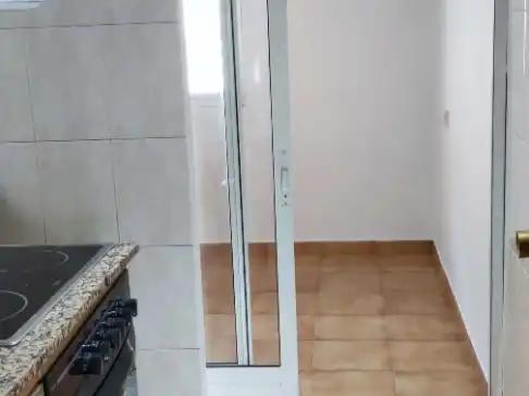 Wohnung zum Verkauf in Rúa Cabeza de Manzaneda, 3, Casco Viejo Küche von Wohnung zum Verkauf in Ourense Capital mit Klimaanlage und Balkon