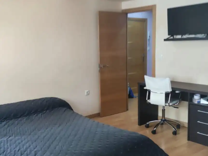 Wohnung zum Verkauf in Rúa Cabeza de Manzaneda, 3, Casco Viejo Schlafzimmer von Wohnung zum Verkauf in Ourense Capital mit Klimaanlage und Balkon
