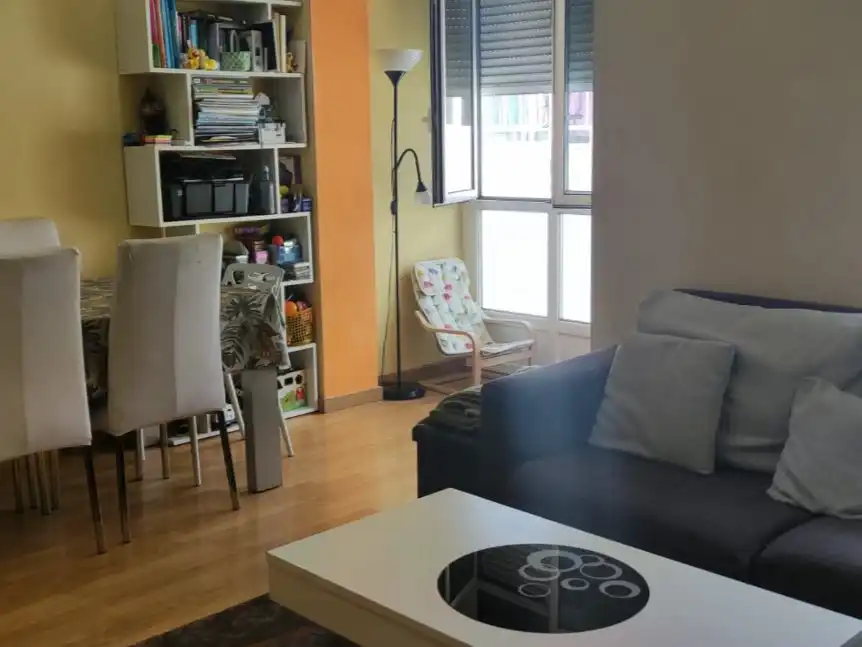 Wohnung zum Verkauf in Rúa Cabeza de Manzaneda, 3, Casco Viejo Wohnzimmer von Wohnung zum Verkauf in Ourense Capital mit Klimaanlage und Balkon