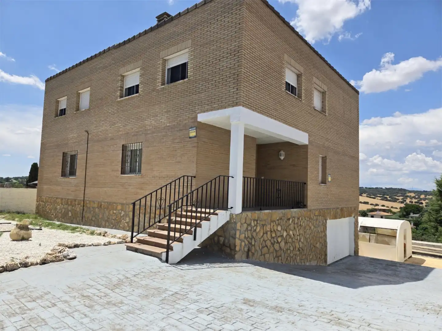 Exterior view of Houses for sale in Torrejón del Rey  with Air Conditioner, Terrace and Swimming Pool