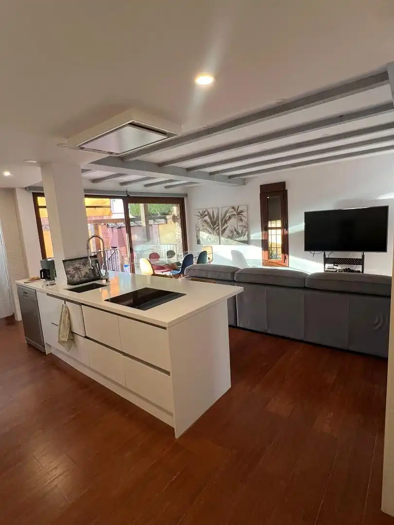 Casa o chalet en venta en Calle Trevenque, 1, Albolote Sala de estar de Casa o chalet en venta en Albolote con Aire acondicionado, Terraza y Piscina