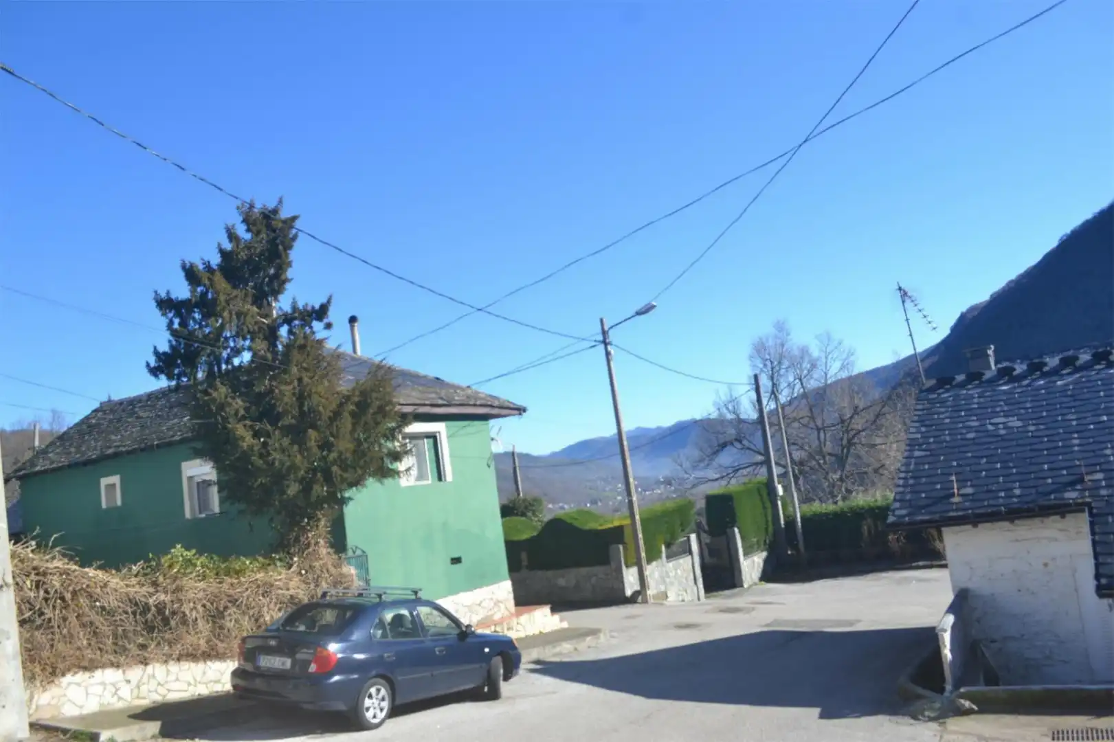 Casa o chalet en venta en Calle Ramón Torres, 84, Villablino Vista exterior de Casa o chalet en venta en Villablino con Terraza