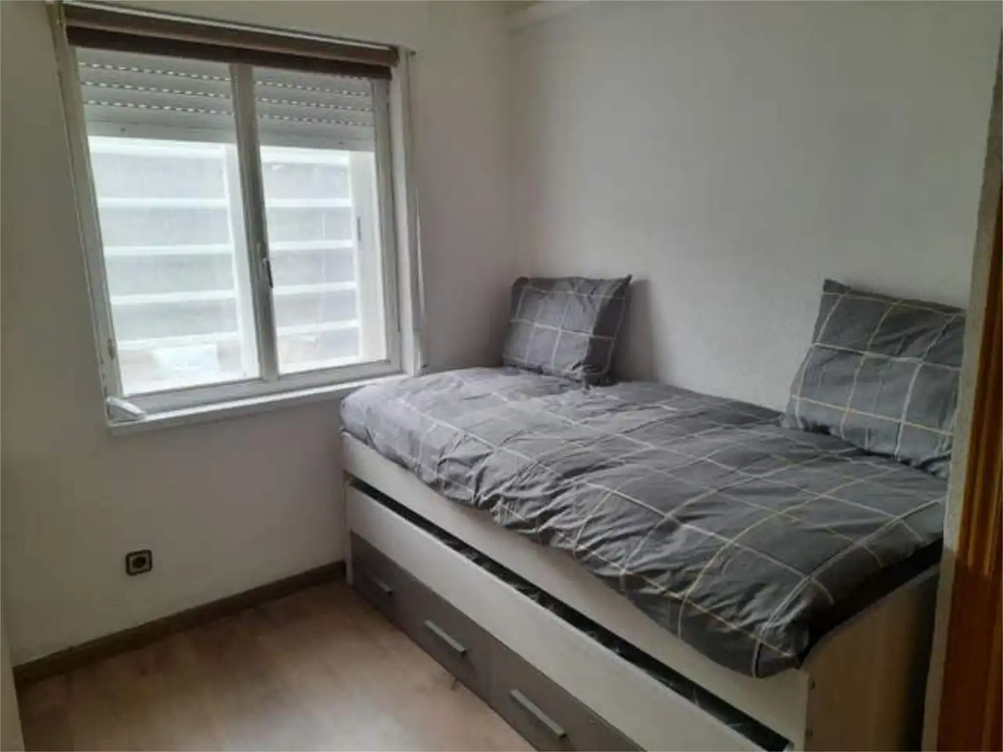 Schlafzimmer von Einfamilien-Reihenhaus zur Miete in Maello mit Heizung, Privatgarten und Terrasse