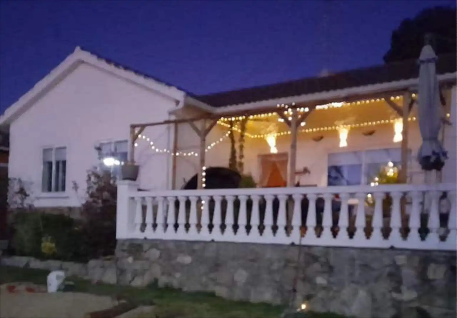 Einfamilien-Reihenhaus zur Miete in Maello mit Heizung, Privatgarten und Terrasse
