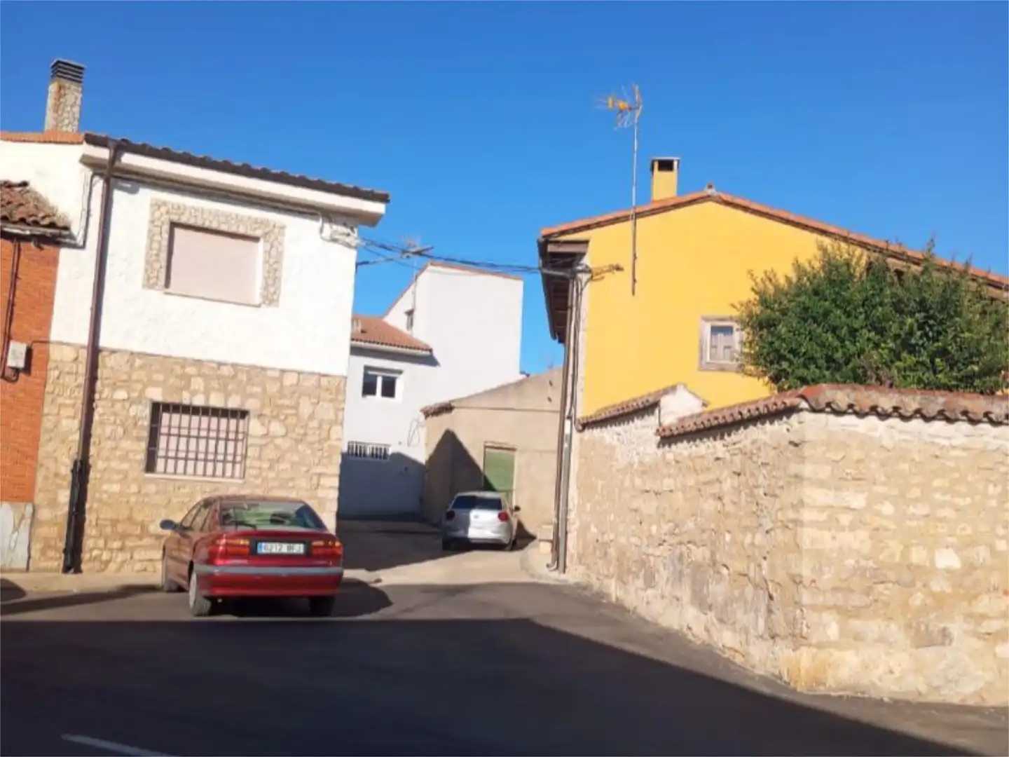 Flat for sale in Calle San Roque, 22, Cubillas de Santa Marta Exterior view of Flat for sale in Cubillas de Santa Marta with Heating, Private garden and Storage room