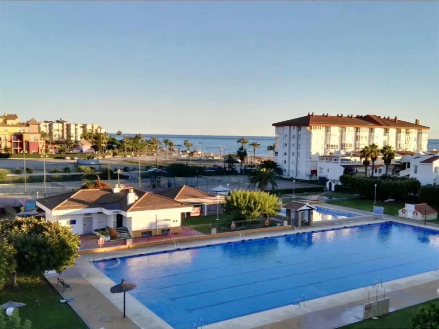 Piscina de Pis de lloguer en Torrox amb Aire condicionat, Piscina i Moblat