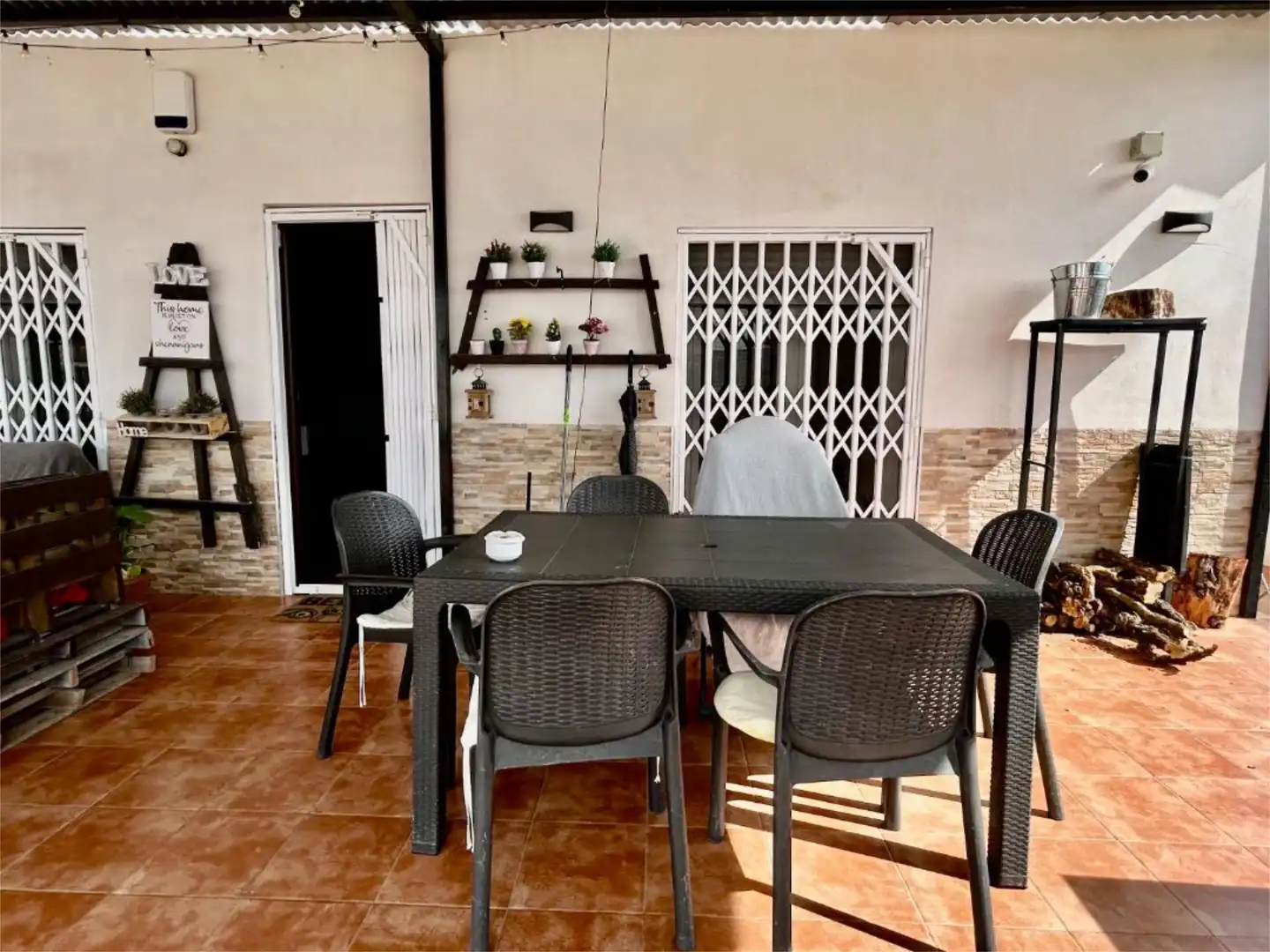 Country homes for sale in Partida Dehesa la Gp. 11, 58, Albatera Terrace of Country homes for sale in Albatera with Air Conditioner and Terrace
