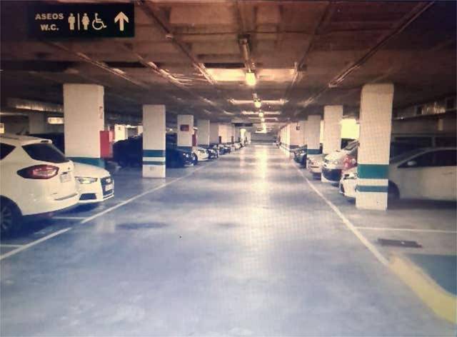 Garaje en Alquiler en La Buhaira