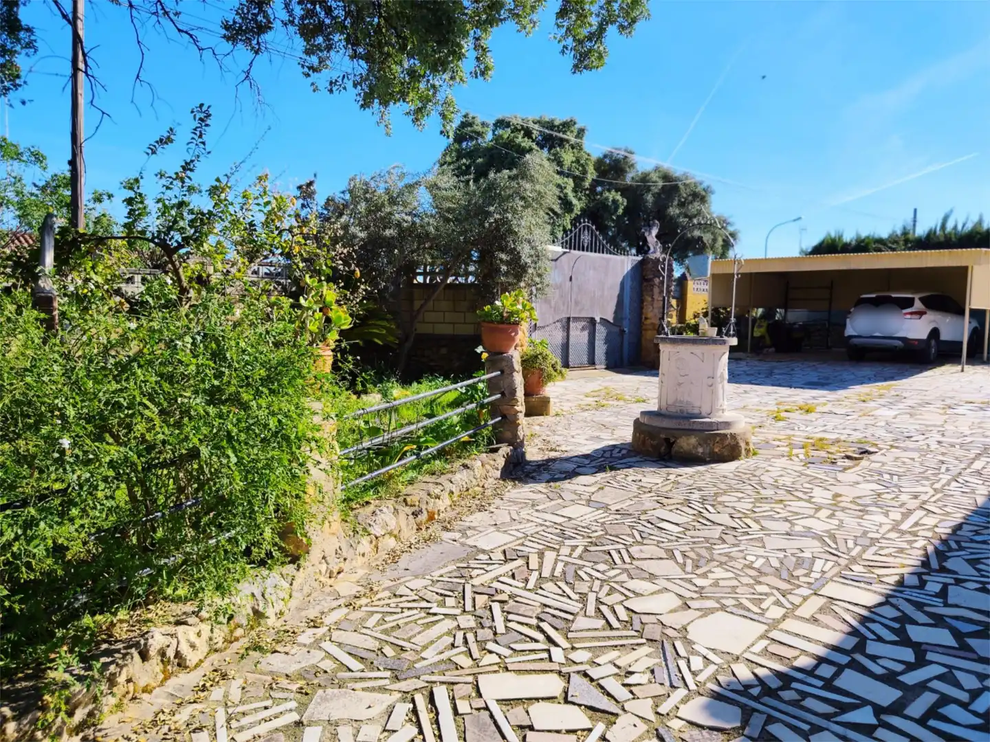 Country homes for sale in Calle del Acebuchal, 74, Palma del Río Exterior view of Country homes for sale in Palma del Río with Air Conditioner and Swimming Pool