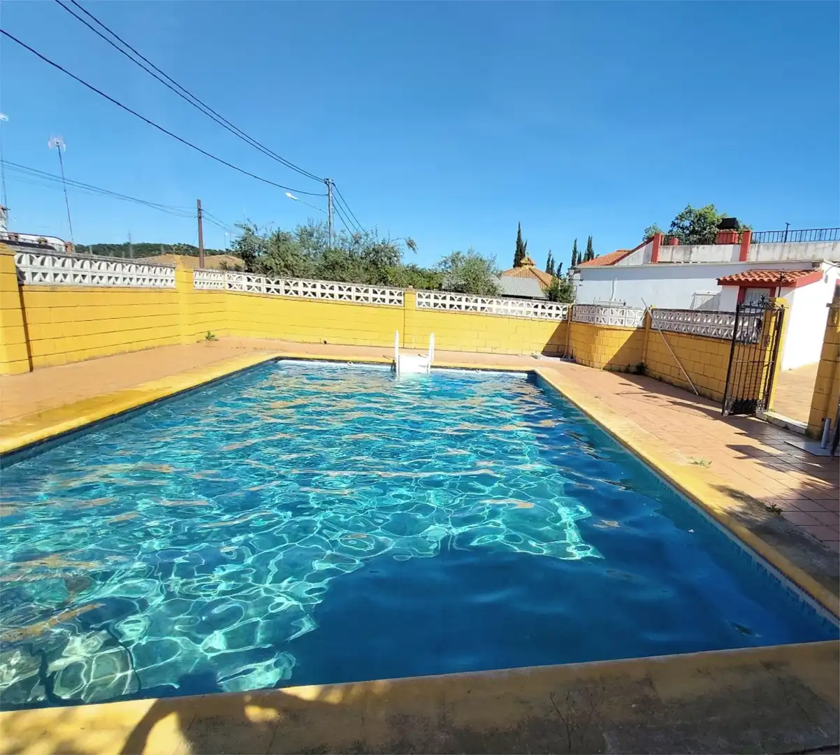 Country homes for sale in Calle del Acebuchal, 74, Palma del Río Swimming pool of Country homes for sale in Palma del Río with Air Conditioner and Swimming Pool