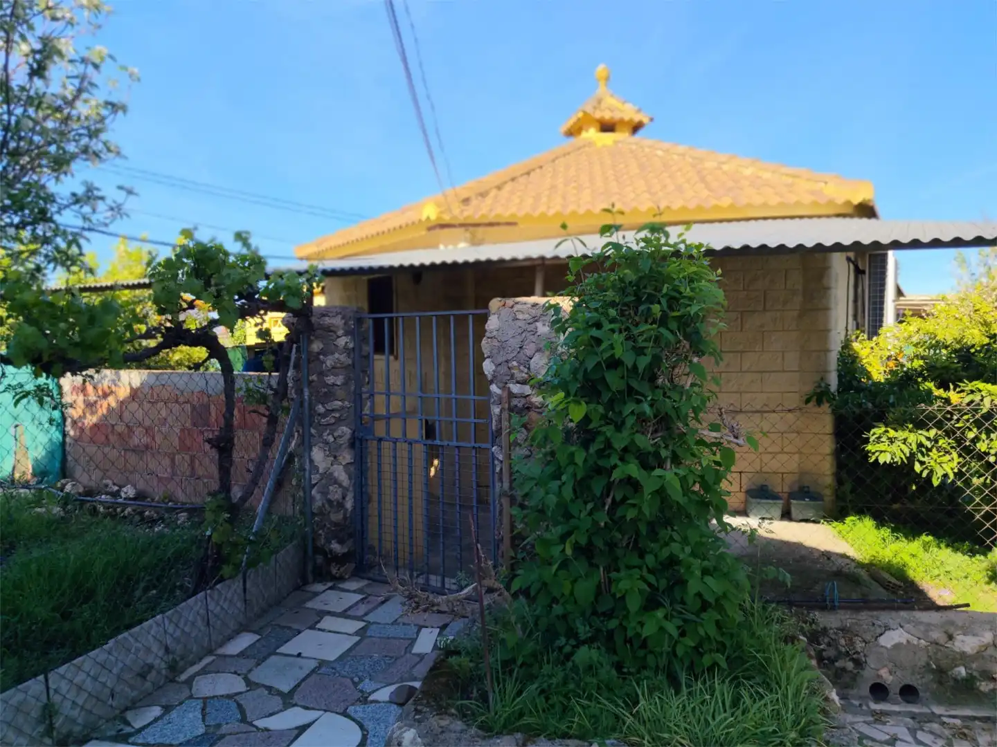Country homes for sale in Calle del Acebuchal, 74, Palma del Río Exterior view of Country homes for sale in Palma del Río with Air Conditioner and Swimming Pool