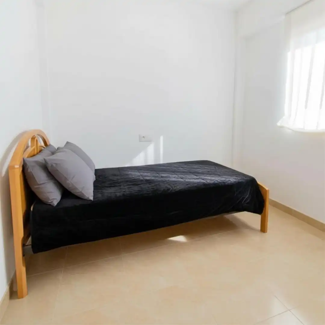 Schlafzimmer von Dachboden zum Verkauf in Massamagrell mit Klimaanlage und Terrasse