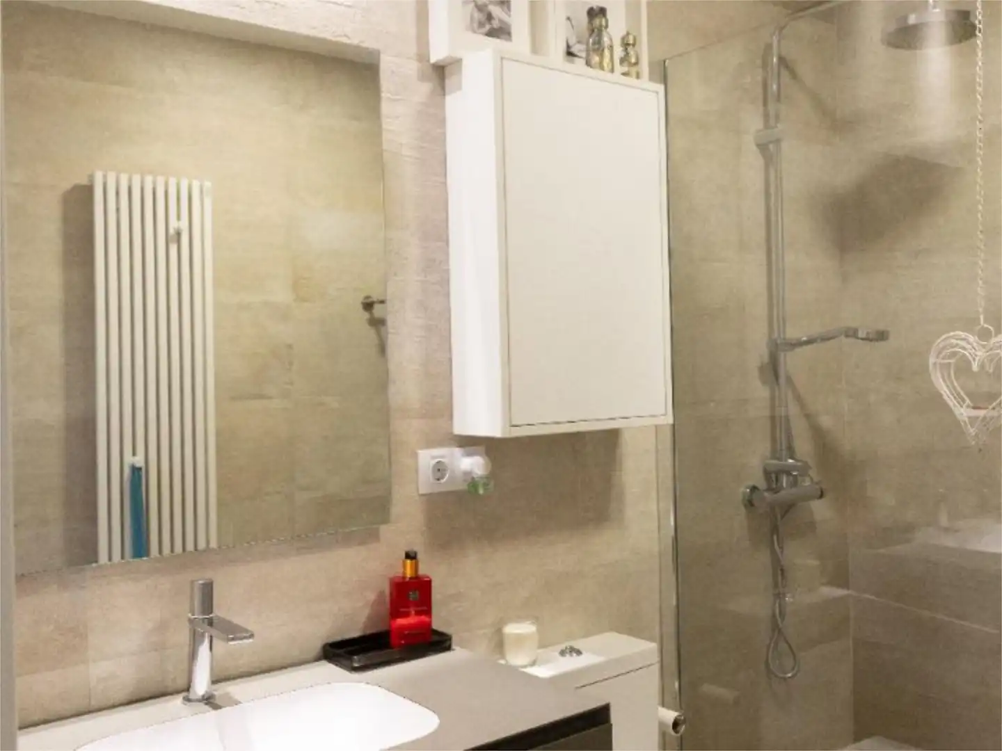 Flat for sale in Barrio Los Perales, 205, Marina de Cudeyo Bathroom of Flat for sale in Marina de Cudeyo with Terrace and Swimming Pool
