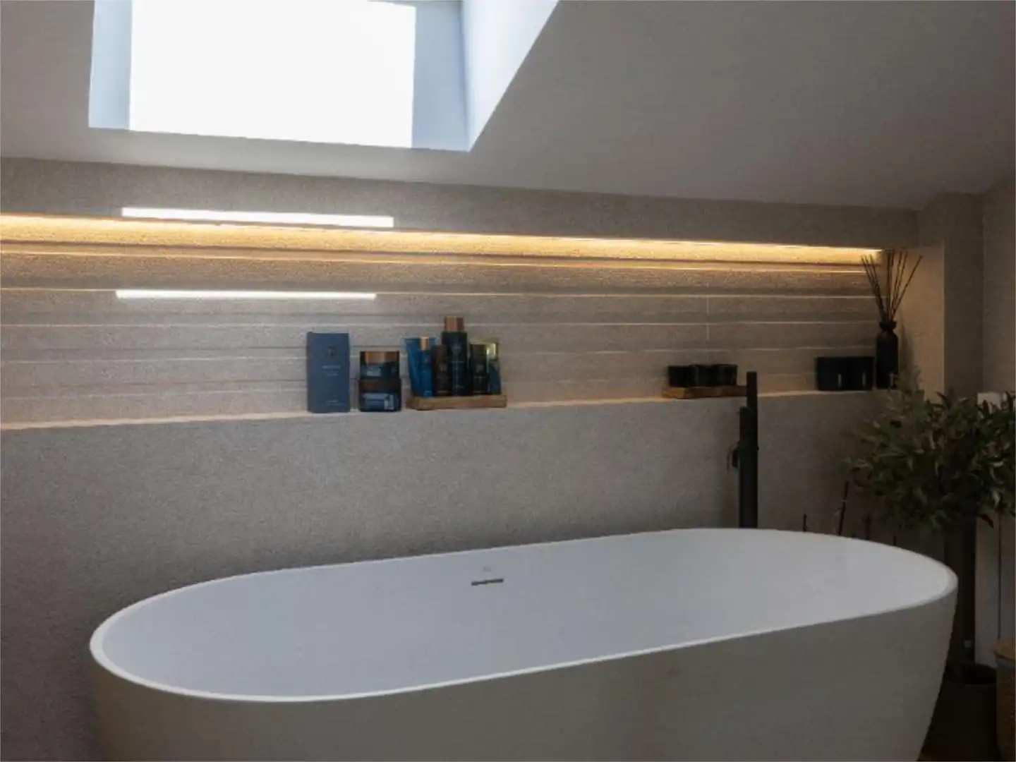 Flat for sale in Barrio Los Perales, 205, Marina de Cudeyo Bathroom of Flat for sale in Marina de Cudeyo with Terrace and Swimming Pool