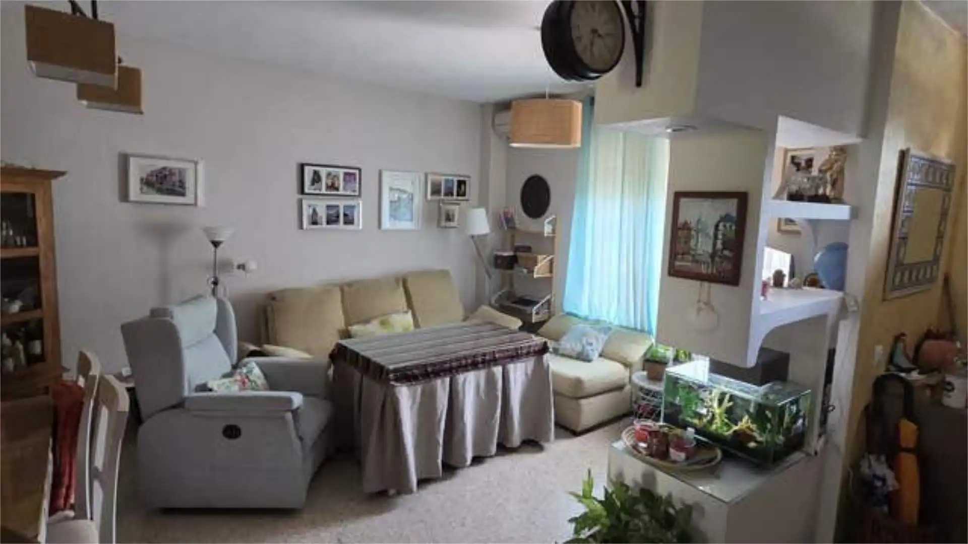 Casa adosada en venta en Avenida de Europa Sala de estar de Casa adosada en venta en Montequinto con Piscina