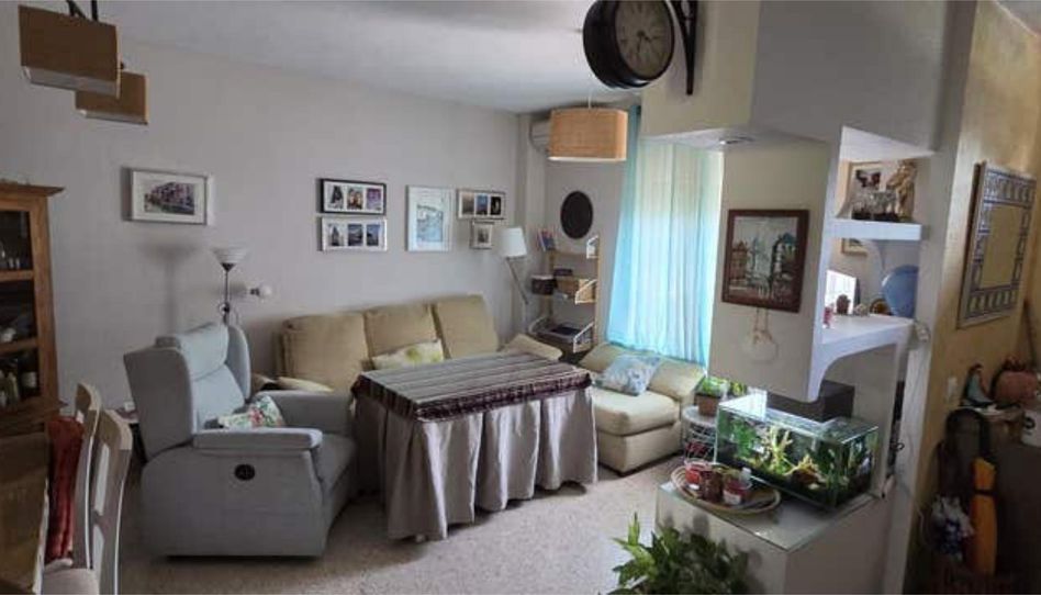 Casa adosada en venta en Avenida de Europa, Montequinto - imagen 1 Foto 1 de Casa adosada en venta en Avenida de Europa, Montequinto
