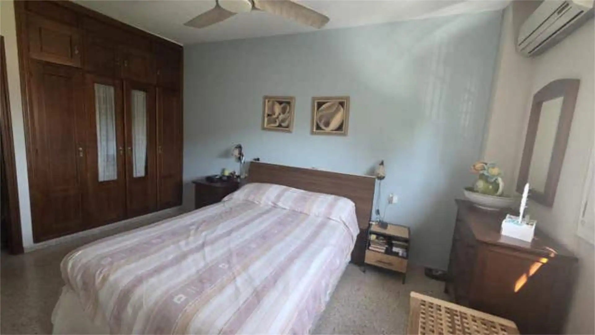 Habitación de Casa adosada en venta en Montequinto con Jardín privado, Trastero y Piscina
