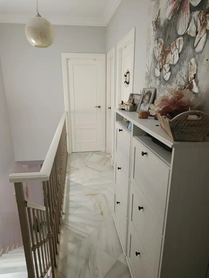 Casa adosada en venda a Calle Ayamonte, 43, Bollullos Par del Condado Casa adosada en venda en Bollullos Par del Condado amb Aire condicionat, Terrassa i Balcó