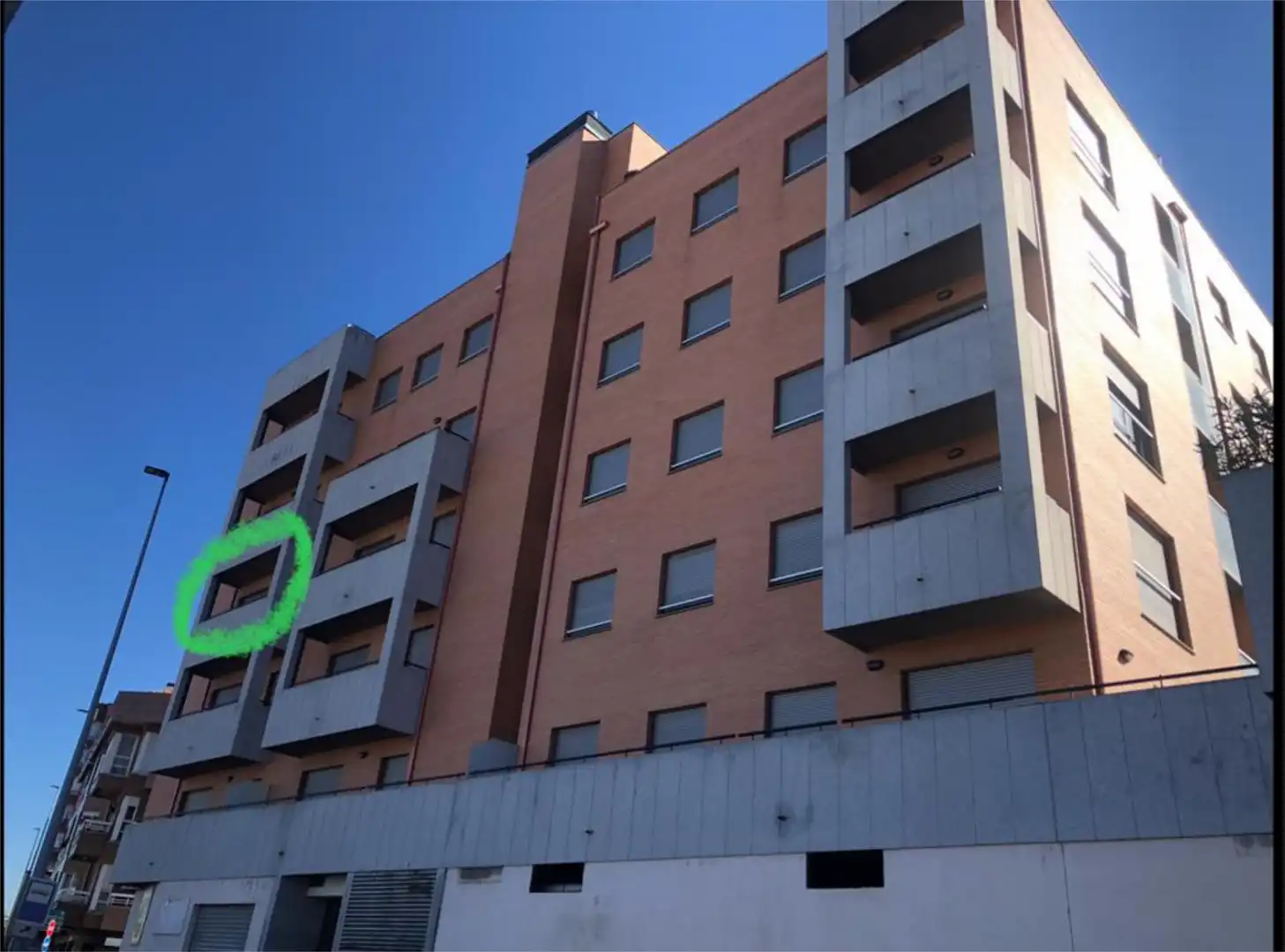 Exterior view of Flat for rent in León Capital   with Parquet flooring, Furnished and Balcony