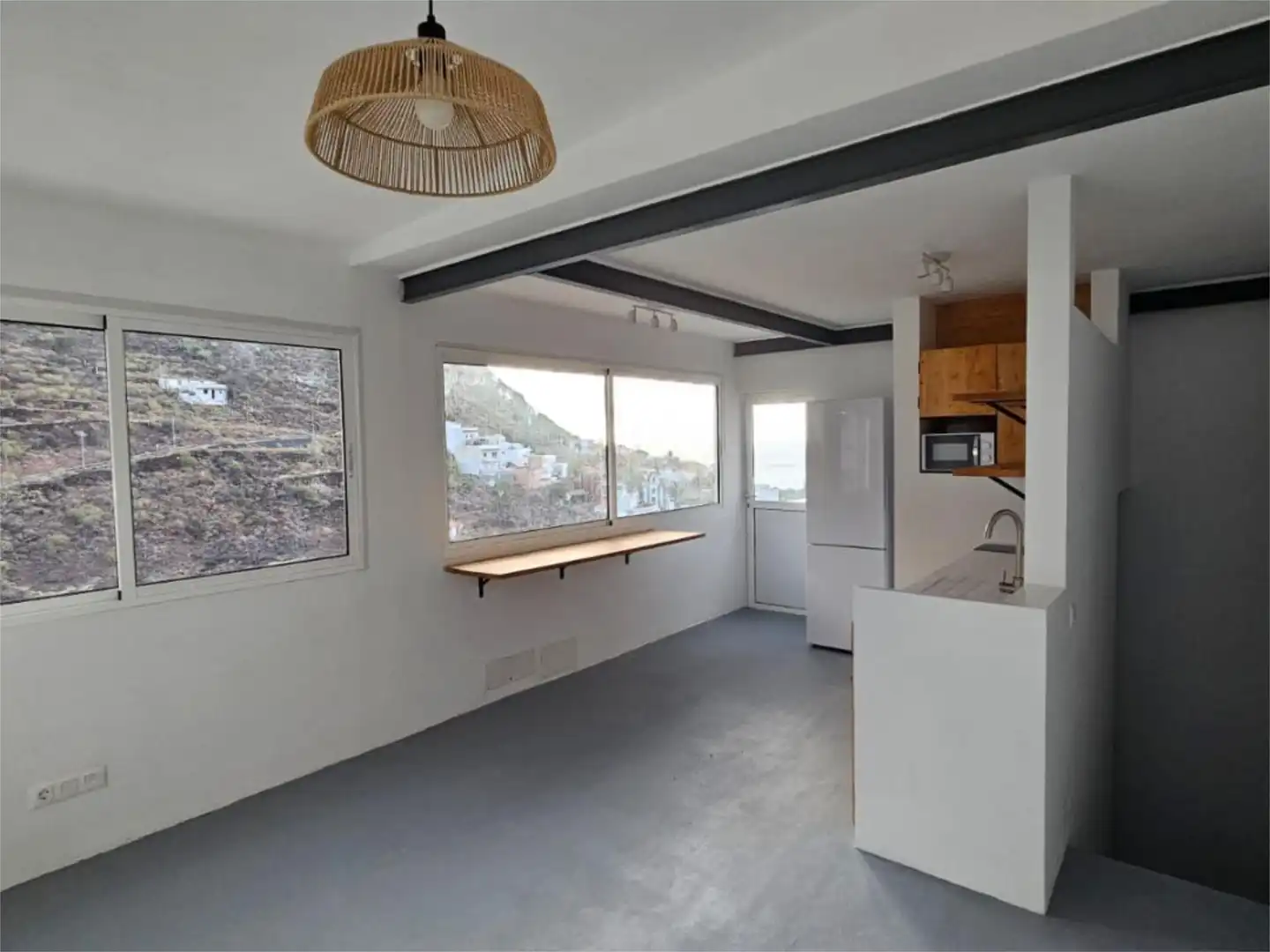 Casa adosada en venta en Anaga Cocina de Casa adosada en venta en Santa Cruz de Tenerife con Terraza y Balcón
