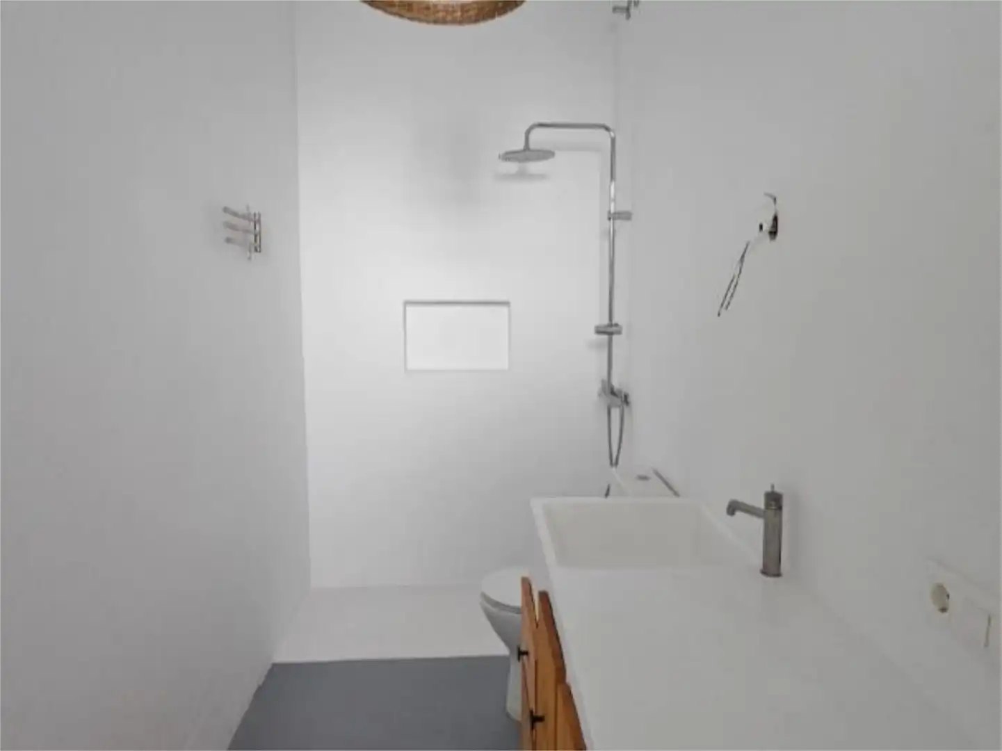 Casa adosada en venta en Anaga Baño de Casa adosada en venta en Santa Cruz de Tenerife con Terraza y Balcón