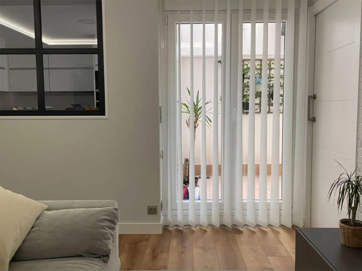 Piso en venta en Rua la Torre, Monte Alto - Zalaeta - Atocha Terraza de Piso en venta en A Coruña Capital con Calefacción, Parquet y Terraza
