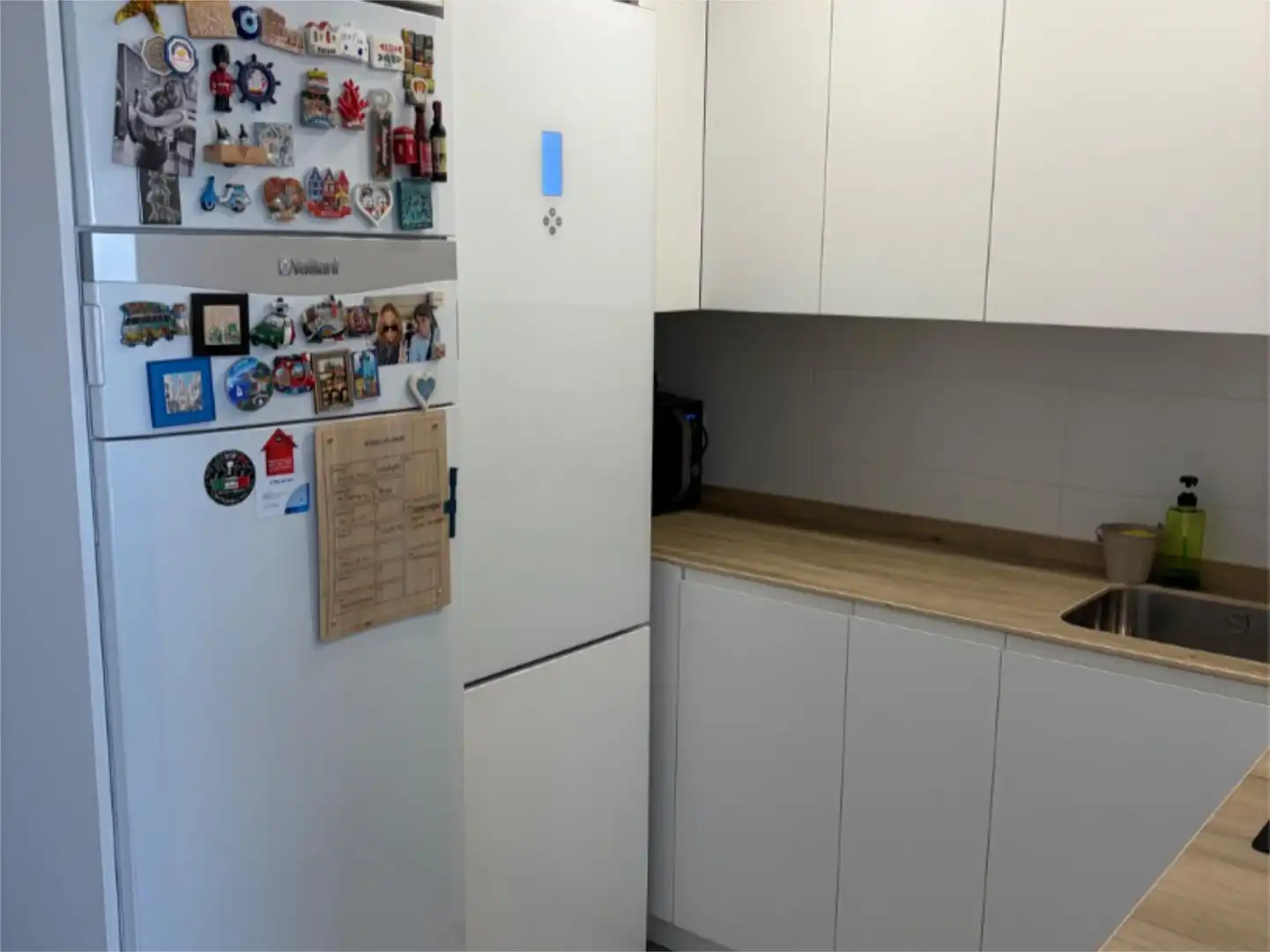 Flat for sale in Calle Alheli, 32, Poniente Kitchen of Flat for sale in Armilla with Air Conditioner, Terrace and Swimming Pool