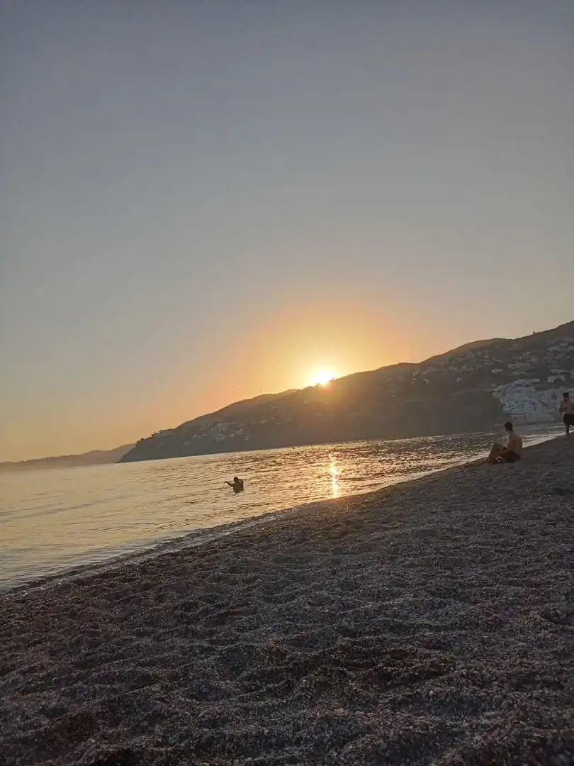 Vista exterior de Casa o xalet en venda en Motril amb Terrassa