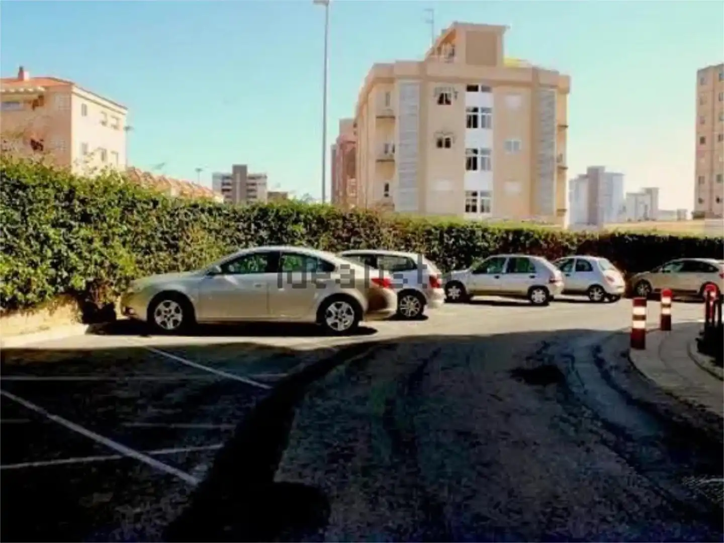 Flat for rent in Campello Playa Parking of Flat for rent in El Campello with Air Conditioner, Terrace and Swimming Pool