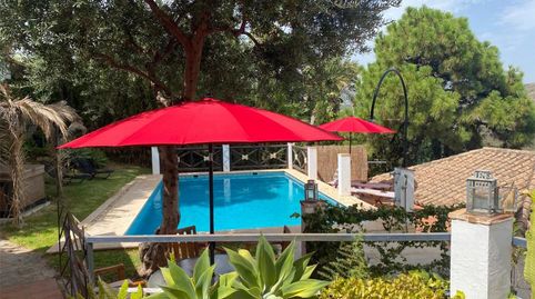 Foto 5 de Finca rústica en venta en Avenida de la Resina, 71, La Concha - Resina Golf, Estepona