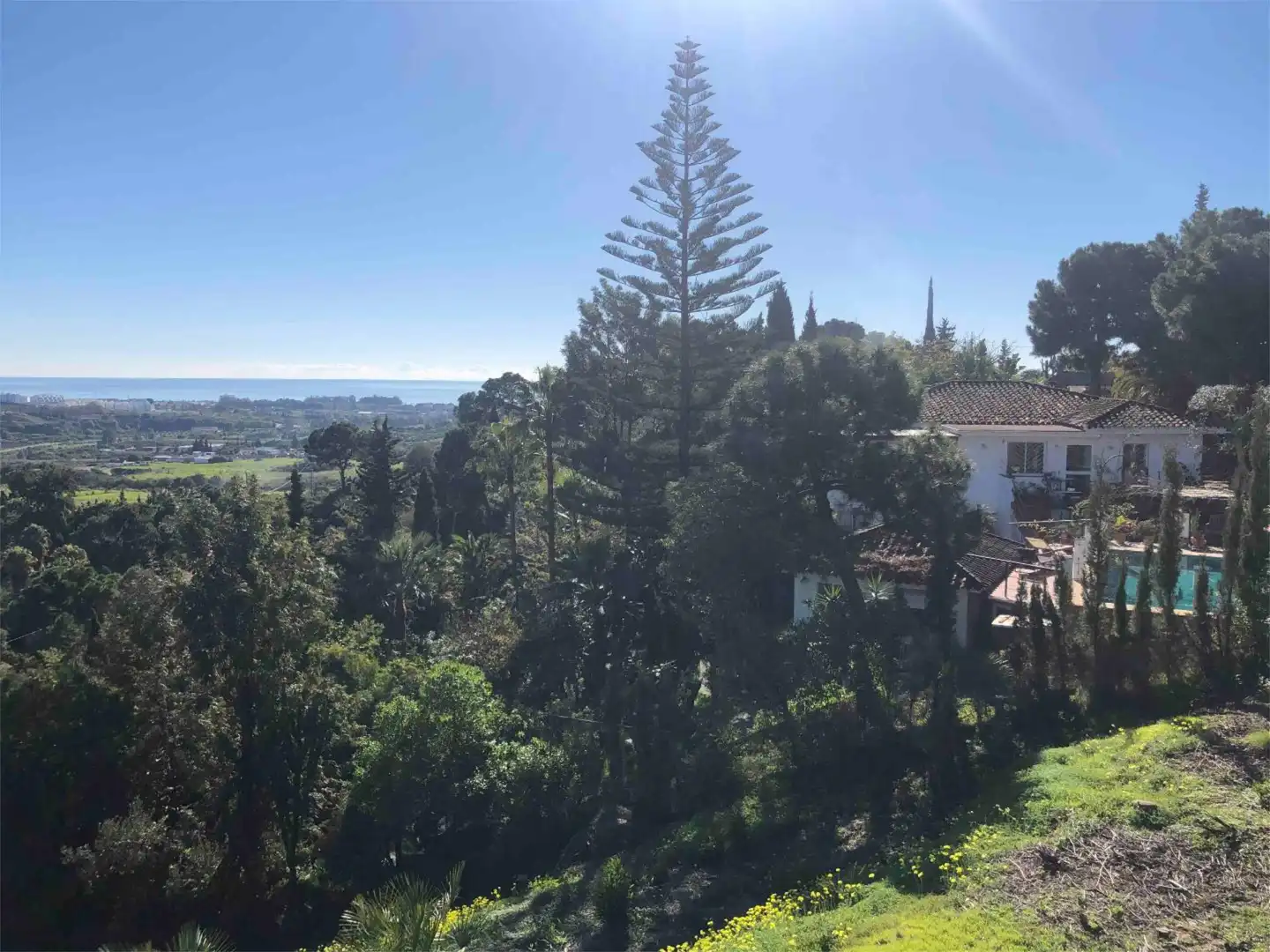 Finca rústica en venta en Avenida de la Resina, 71, La Concha - Resina Golf Vista exterior de Finca rústica en venta en Estepona con Aire acondicionado, Jardín privado y Terraza