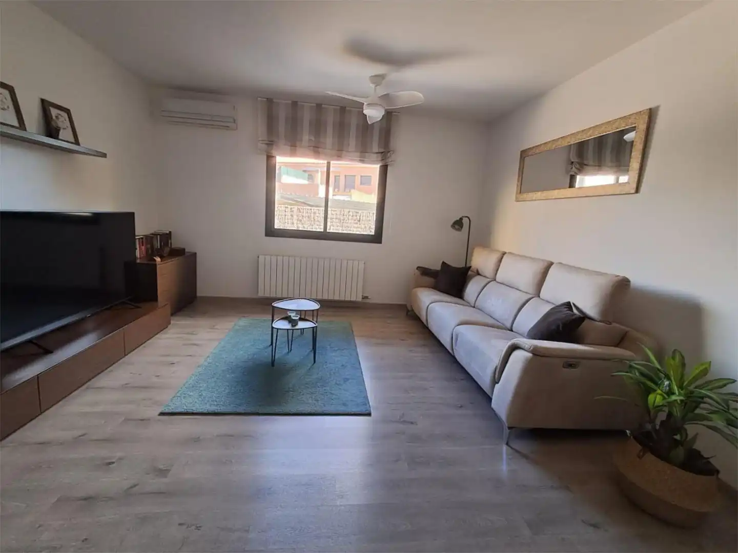 Flat for sale in Carrer Pompeu Fabra, 17, Sant Celoni Living room of Flat for sale in Sant Celoni with Air Conditioner and Terrace